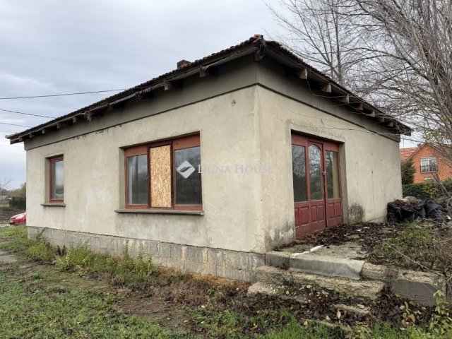 Eladó családi ház, Tápiószelén 21.5 M Ft, 3 szobás