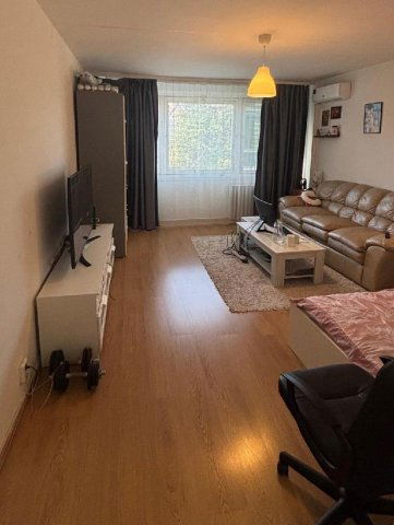 Eladó panellakás, Budapesten, X. kerületben 55 M Ft, 1+1 szobás