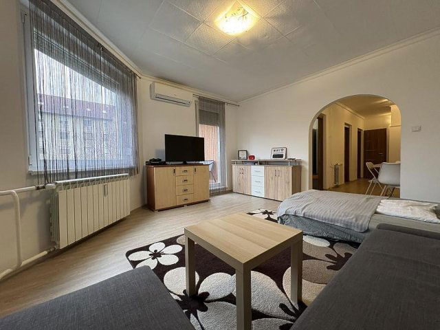 Eladó panellakás, Dunakeszin 79.9 M Ft, 3 szobás