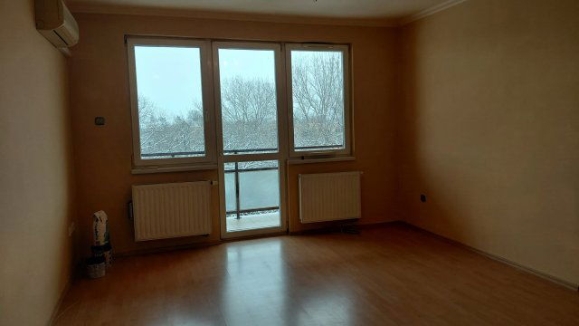 Eladó téglalakás, Nyíregyházán 34.9 M Ft, 1+1 szobás