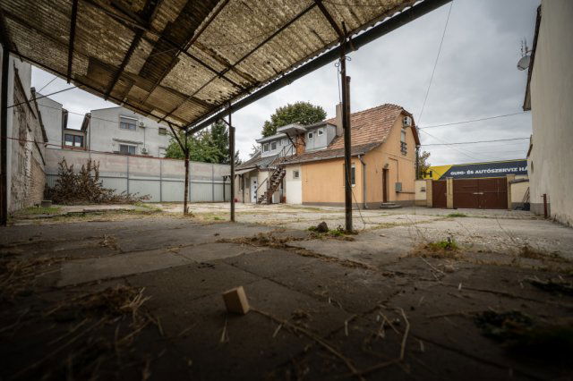 Kiadó családi ház, albérlet, XV. kerületben, Klapka György utcában