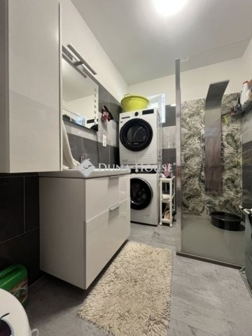 Eladó téglalakás, Erdőkertesen 152 M Ft, 5 szobás
