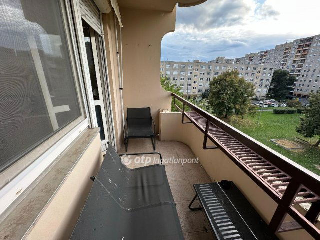 Eladó panellakás, Nyíregyházán 44.49 M Ft, 2 szobás