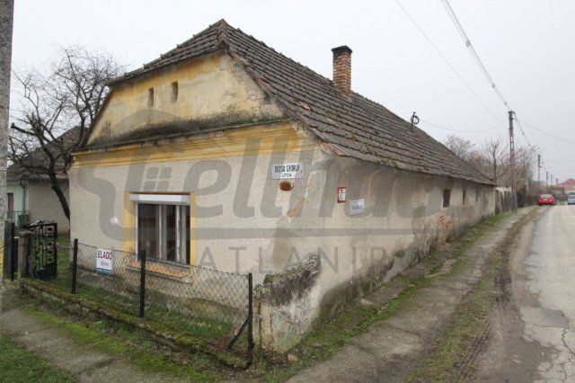 Eladó családi ház, Vönöckön 5.99 M Ft, 2 szobás