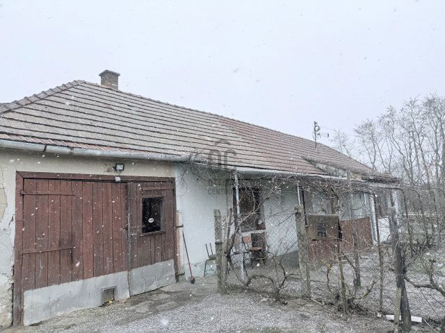 Eladó családi ház, Mórichidán 29.99 M Ft, 3 szobás