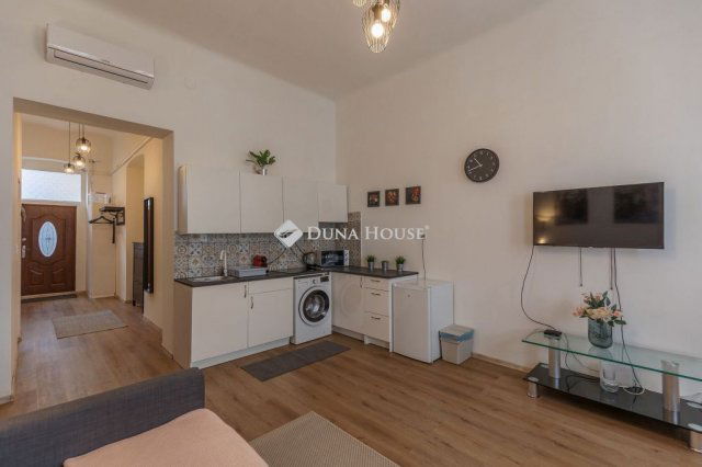 Eladó téglalakás, VII. kerületben, Wesselényi utcában