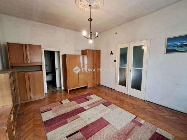 Eladó családi ház, Budapesten, XV. kerületben 85 M Ft, 3 szobás