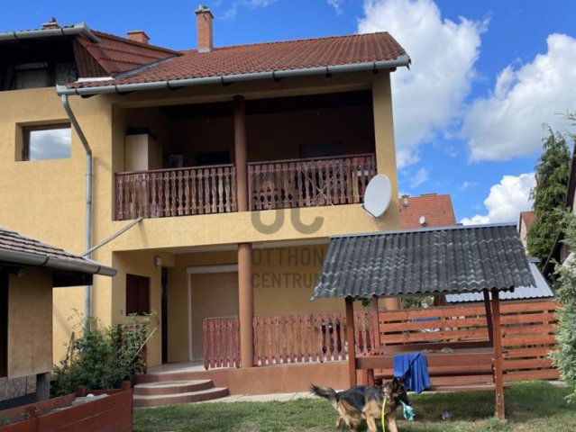 Eladó téglalakás, Balatonbogláron 56.99 M Ft, 4 szobás