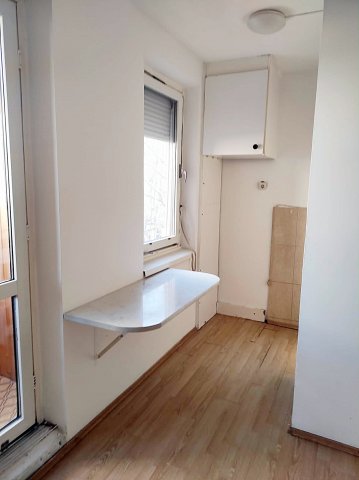 Eladó panellakás, Veszprémben 34.5 M Ft, 1 szobás