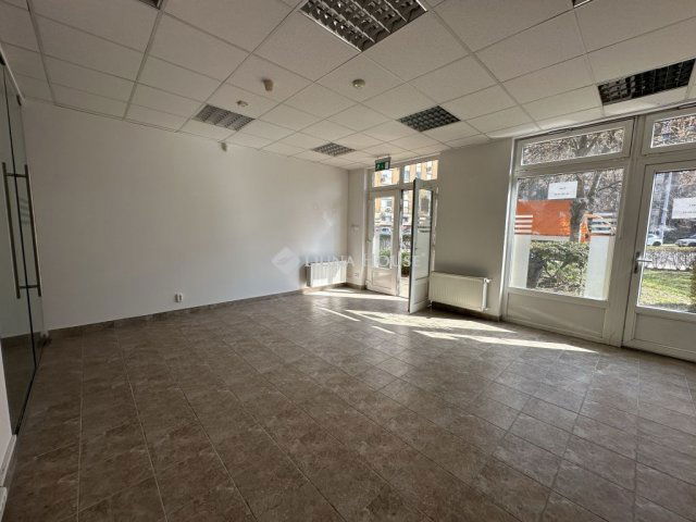 Kiadó üzlethelyiség, X. kerületben, Kőrösi Csoma Sándor úton