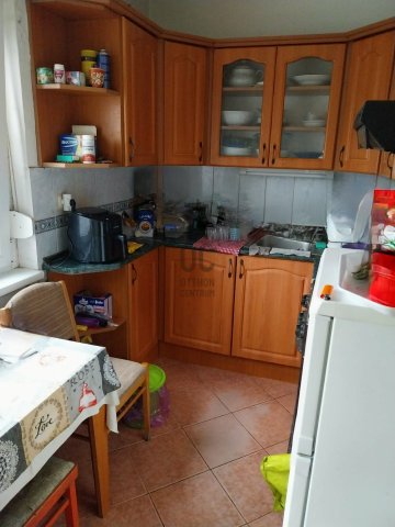 Eladó panellakás, Tatabányán 44.9 M Ft, 3 szobás