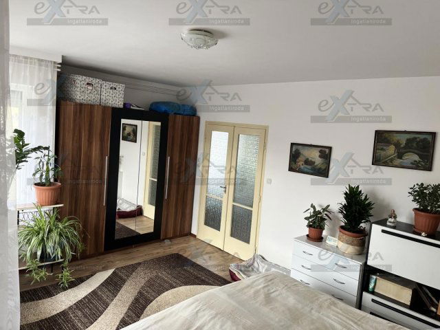 Eladó családi ház, Szegeden 115 M Ft, 7 szobás