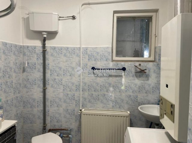 Eladó családi ház, Hódmezővásárhelyen 97.9 M Ft, 6 szobás
