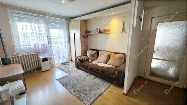 Eladó panellakás, Miskolcon 33.9 M Ft, 3 szobás