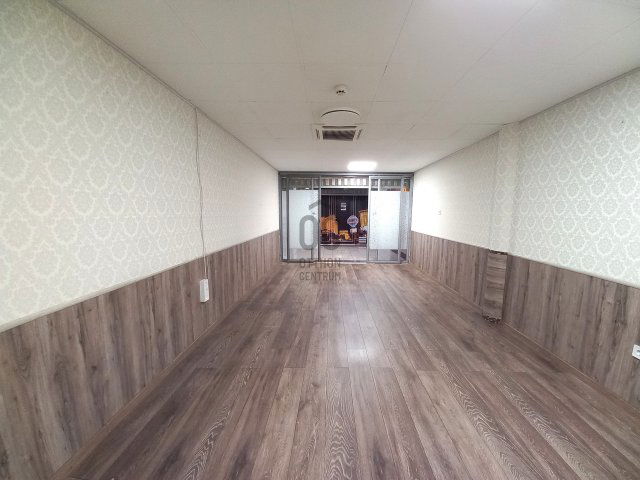 Kiadó ipari ingatlan, Debrecenben 127 E Ft / hó