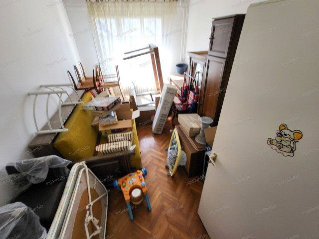 Eladó családi ház, Nyírmadán 85 M Ft, 12 szobás