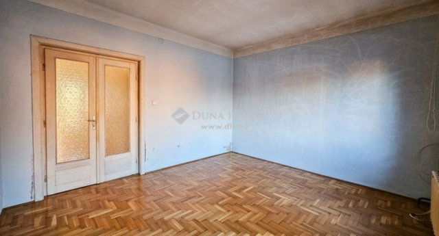 Eladó családi ház, Tápiószecsőn 59.9 M Ft, 5 szobás