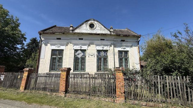 Eladó családi ház, Hegyhátsálon 11 M Ft, 2 szobás