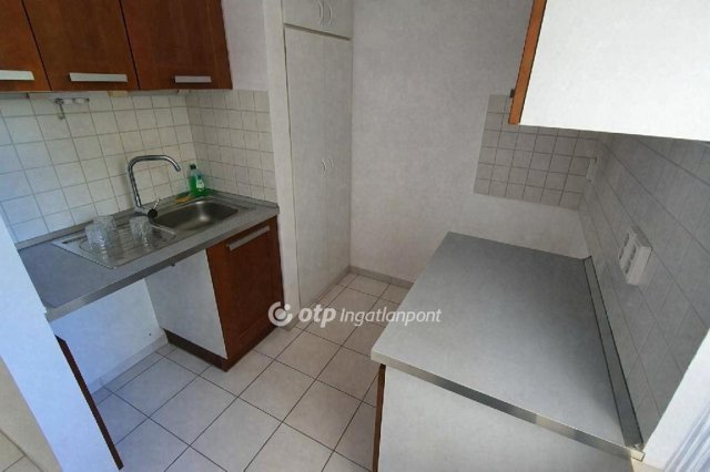 Eladó téglalakás, Budapesten, III. kerületben 115 M Ft, 2 szobás