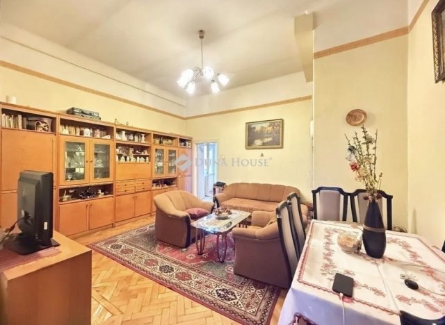 Eladó téglalakás, Budapesten, VII. kerületben 92.9 M Ft