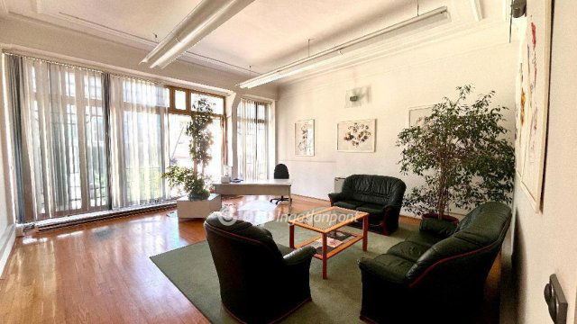 Eladó téglalakás, Budapesten, V. kerületben 570 M Ft, 8 szobás