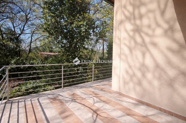 Eladó családi ház, Szentendrén 148 M Ft, 6 szobás