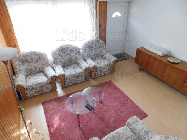 Eladó családi ház, Székesfehérvárott 92 M Ft, 4+1 szobás