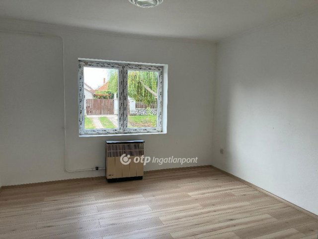 Eladó családi ház, Mezőkövesden 32.9 M Ft, 3 szobás