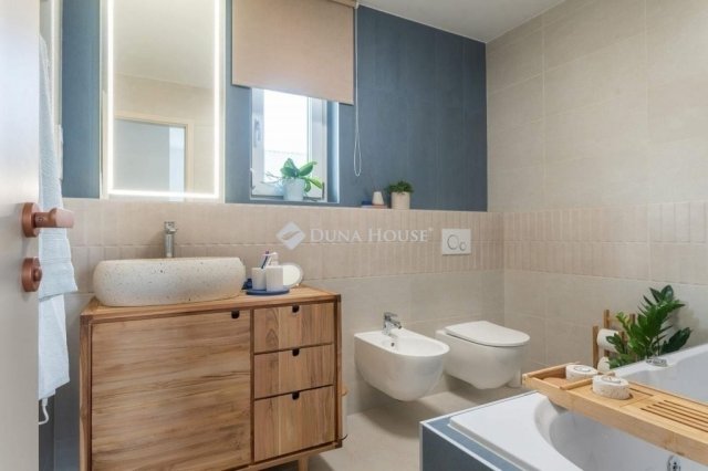 Eladó téglalakás, Budapesten, XVII. kerületben 134.9 M Ft