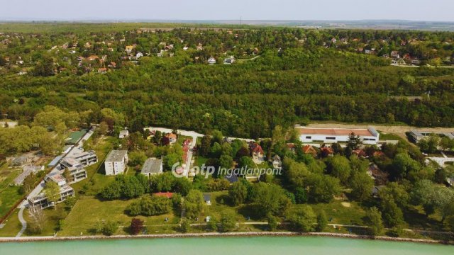 Eladó telek, Balatonakarattyán 210 M Ft / költözzbe.hu