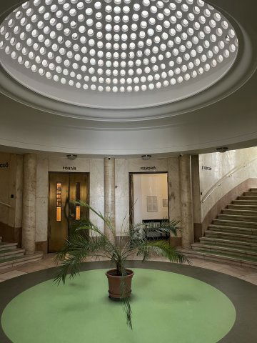 Kiadó téglalakás, albérlet, V. kerületben, Petőfi téren