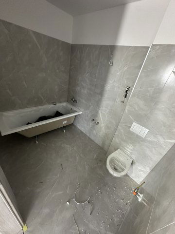 Eladó téglalakás, Várpalotán 60.5 M Ft, 3 szobás