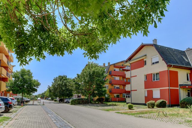 Eladó téglalakás, Szigetszentmiklóson, Szivárvány utcában