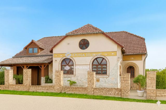 Eladó családi ház, Öcsödön 37 M Ft, 4 szobás