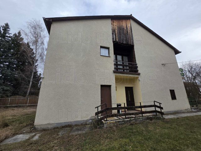 Eladó családi ház, Balatonföldváron 88.499 M Ft, 4 szobás