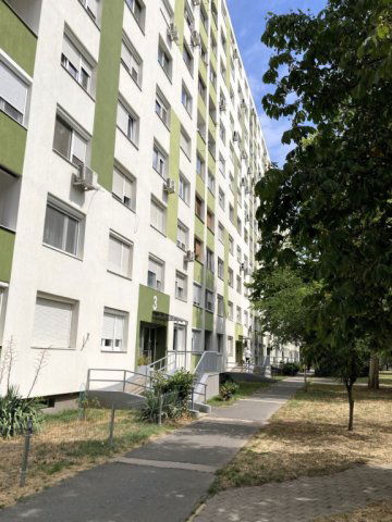 Eladó téglalakás, Budapesten, XV. kerületben, Sárfű utcában