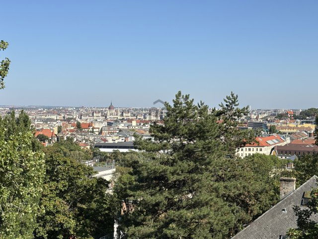 Eladó téglalakás, II. kerületben, Rókushegyi lépcsőn