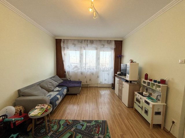 Eladó panellakás, Debrecenben 62 M Ft, 2 szobás