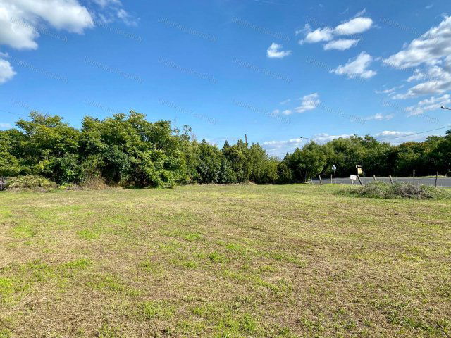 Eladó telek, Vonyarcvashegyen 69 M Ft / költözzbe.hu