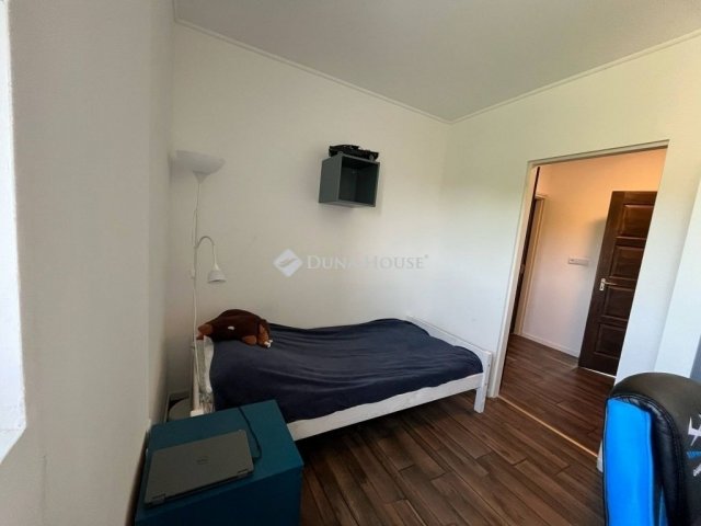 Eladó családi ház, Zalaegerszegen 89.9 M Ft, 5 szobás