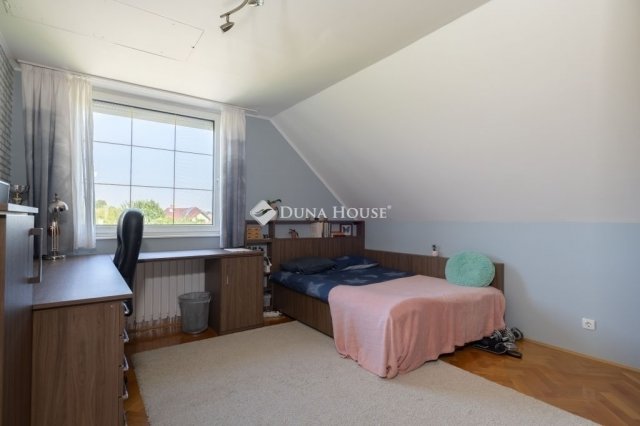 Eladó családi ház, Halásztelken 224.5 M Ft, 6 szobás