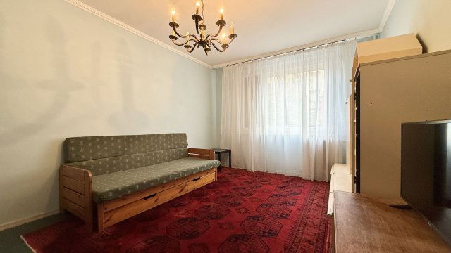 Kiadó panellakás, albérlet, Debrecenben 180 E Ft / hó, 2 szobás