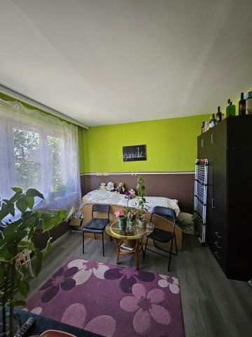 Eladó panellakás, Székesfehérvárott 39.9 M Ft, 2+1 szobás