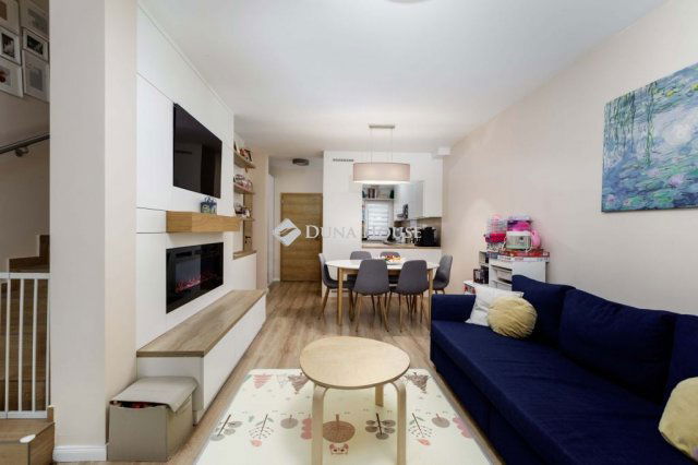 Eladó téglalakás, Mosonmagyaróváron 92.9 M Ft, 1 szobás