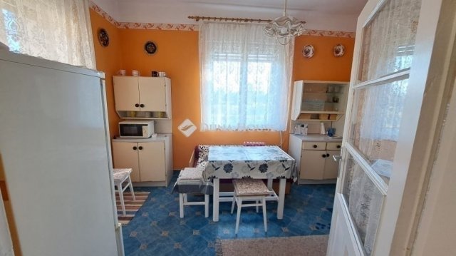 Eladó családi ház, Zsámbokon 41.9 M Ft, 3 szobás