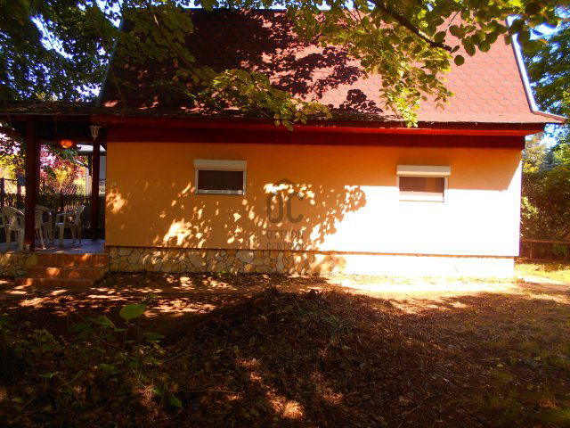 Eladó nyaraló, Lakitelken 15.65 M Ft, 2 szobás