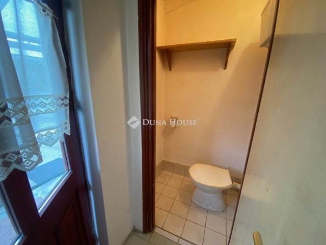 Eladó családi ház, Pécelen 43.9 M Ft, 3 szobás