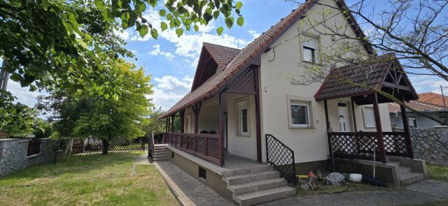 Eladó családi ház, Dunavarsányban 105 M Ft, 5 szobás