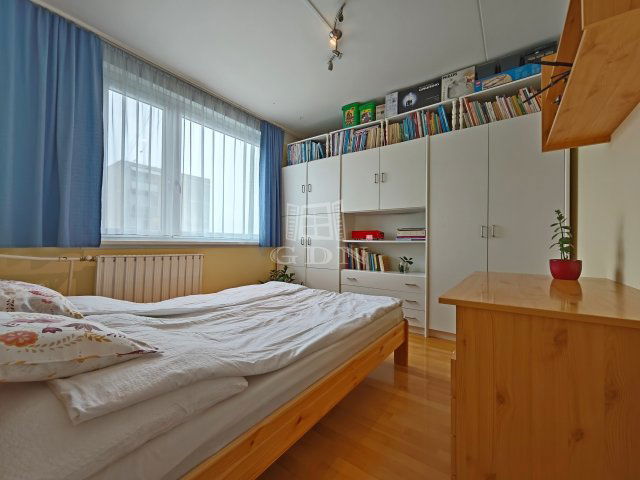 Eladó panellakás, Miskolcon 36.9 M Ft, 2+2 szobás