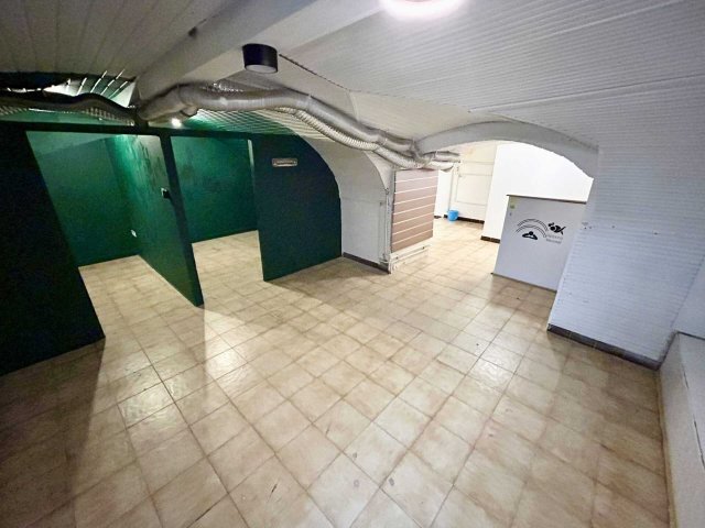 Kiadó üzlethelyiség, VII. kerületben, Bethlen Gábor utcában